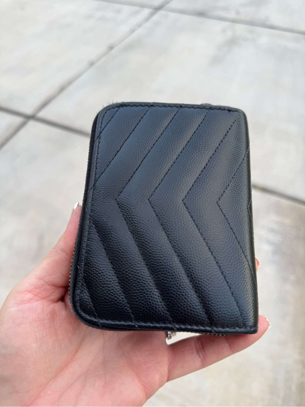 Authentic! Yves Saint Laurent Black Quilted Leather wallet - Picture 3 of 9